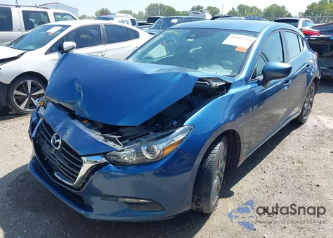 2018 Mazda 3 Touring из США, поврежденный, VIN 3MZBN1L38JM184749